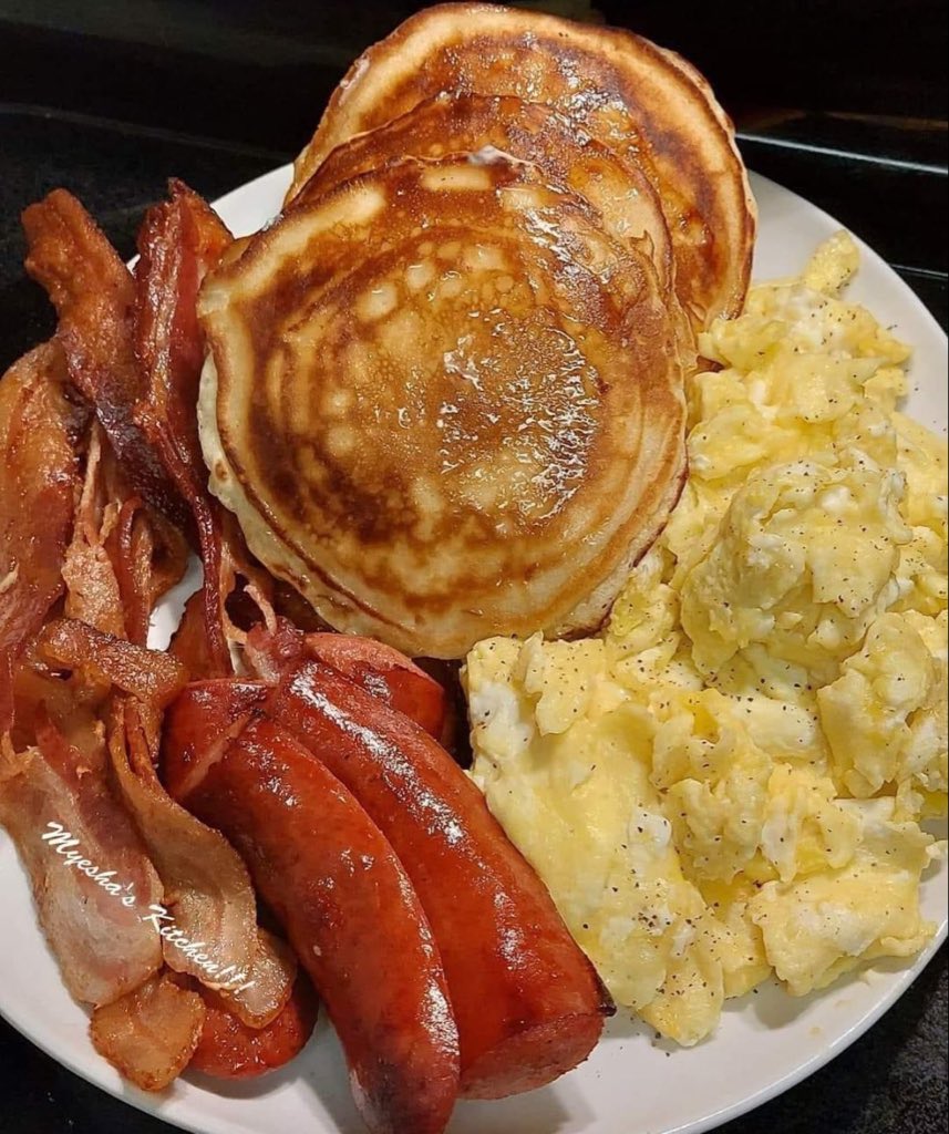 chefsevenn's tweet image. Be honest, what’s the best drink for this meal?