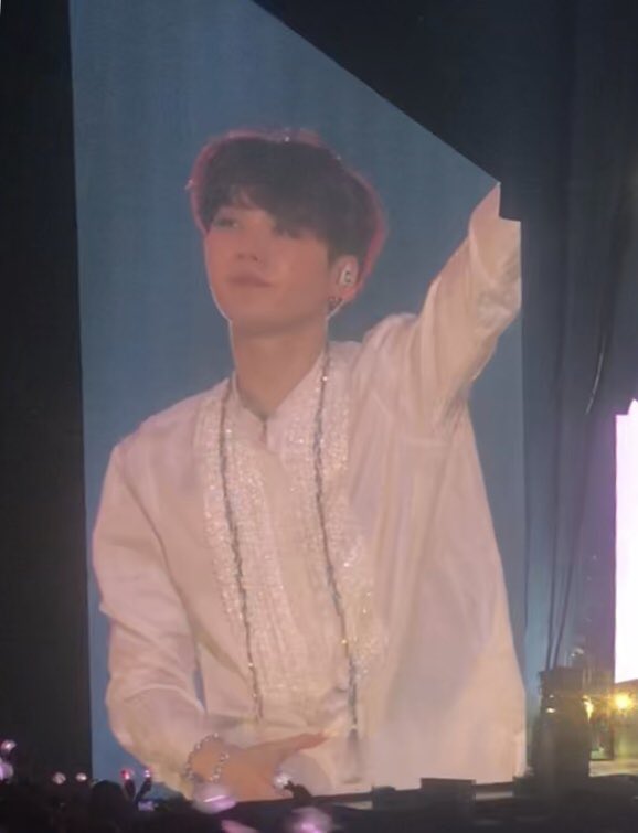 ANGEL⁷ tweet media