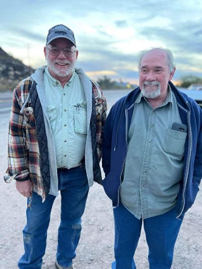 Manic_Mermaids's tweet photo. TONIGHT - Annual (almost) LIVE Shopping At Quartzsite With THE Gary &amp; Brian - https://t.co/aICzGmLLZd https://t.co/0ptU0IDNzs