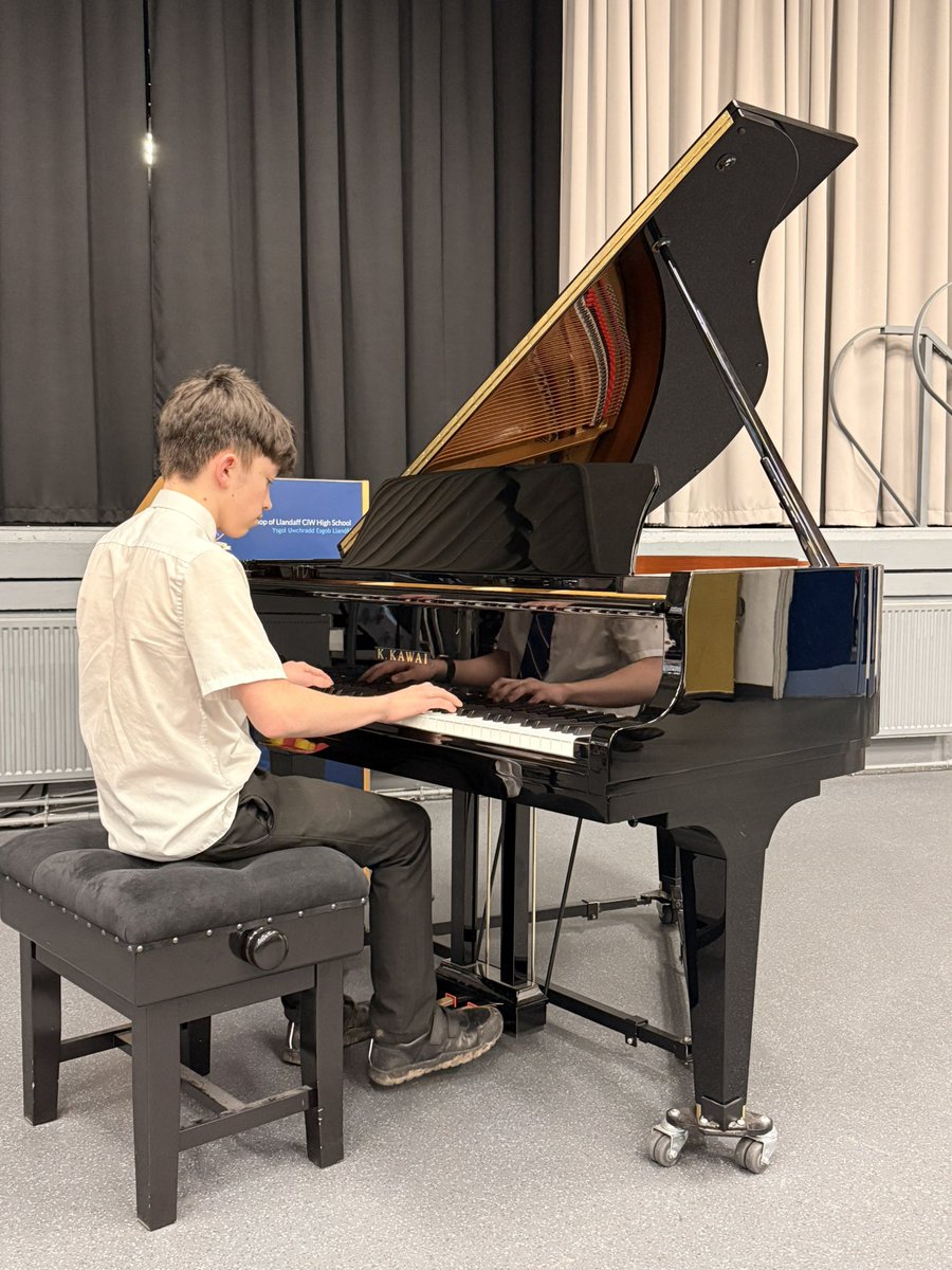 BOLHS Perf Arts Dept tweet media