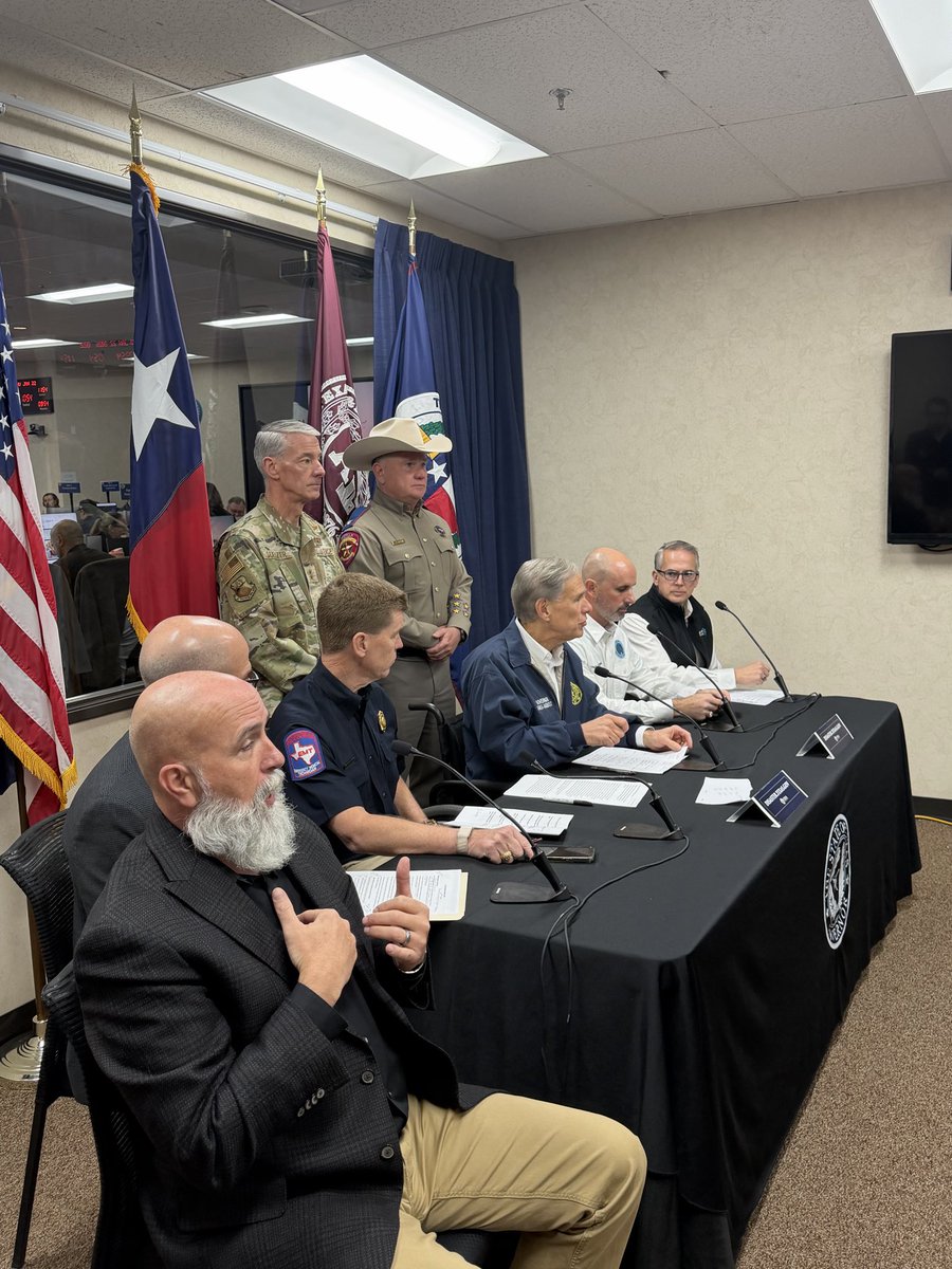 Texas DPS tweet media