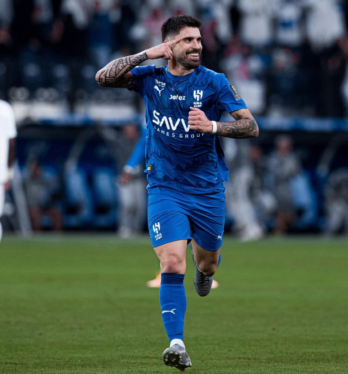 Faresalhamdan's tweet photo. The mean of Quality 💙🤍 #rubenneves https://t.co/dr7wc91lQ9