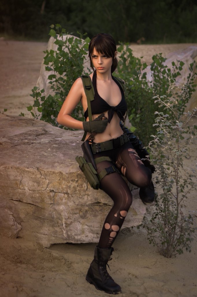 D10216_'s tweet photo. cosplayer vs cosplay!

#MetalGearSolid #Quiet #MGS #MetalGearSolidV #Cosplay #MGSV #Game https://t.co/7fqCKVRZ7D