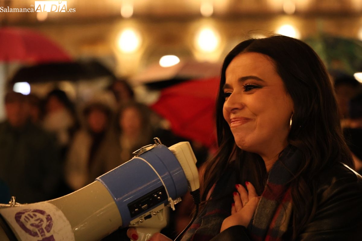 SArtvALDIA's tweet image. 🗣️ VÍDEO Y FOTOS | Sarah Santaolalla desafía al miedo y a la lluvia en Salamanca en un emotivo acto de apoyo contra el acoso @SarahPerezSanta 
👉 salamancartvaldia.es/noticia/2026-0…