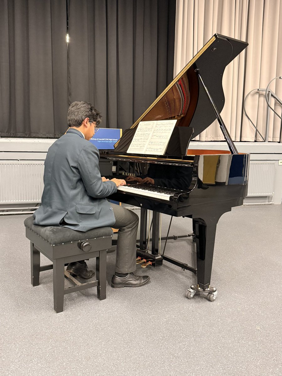 BOLHS Perf Arts Dept tweet media