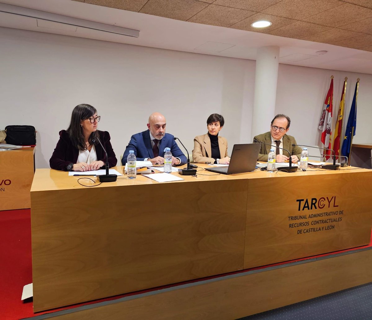 ⚖️Nuestro decano participa en Zamora en la jornada del <a href="/Abogacia_CyL/">CACYL</a> sobre estrategia procesal y práctica de la prueba en los procesos contenciosos de familia👉 análisis retos de L 1/2025 junto a Cristina Díaz-Malnero

Formación, intercambio y compromiso con la abogacía📚