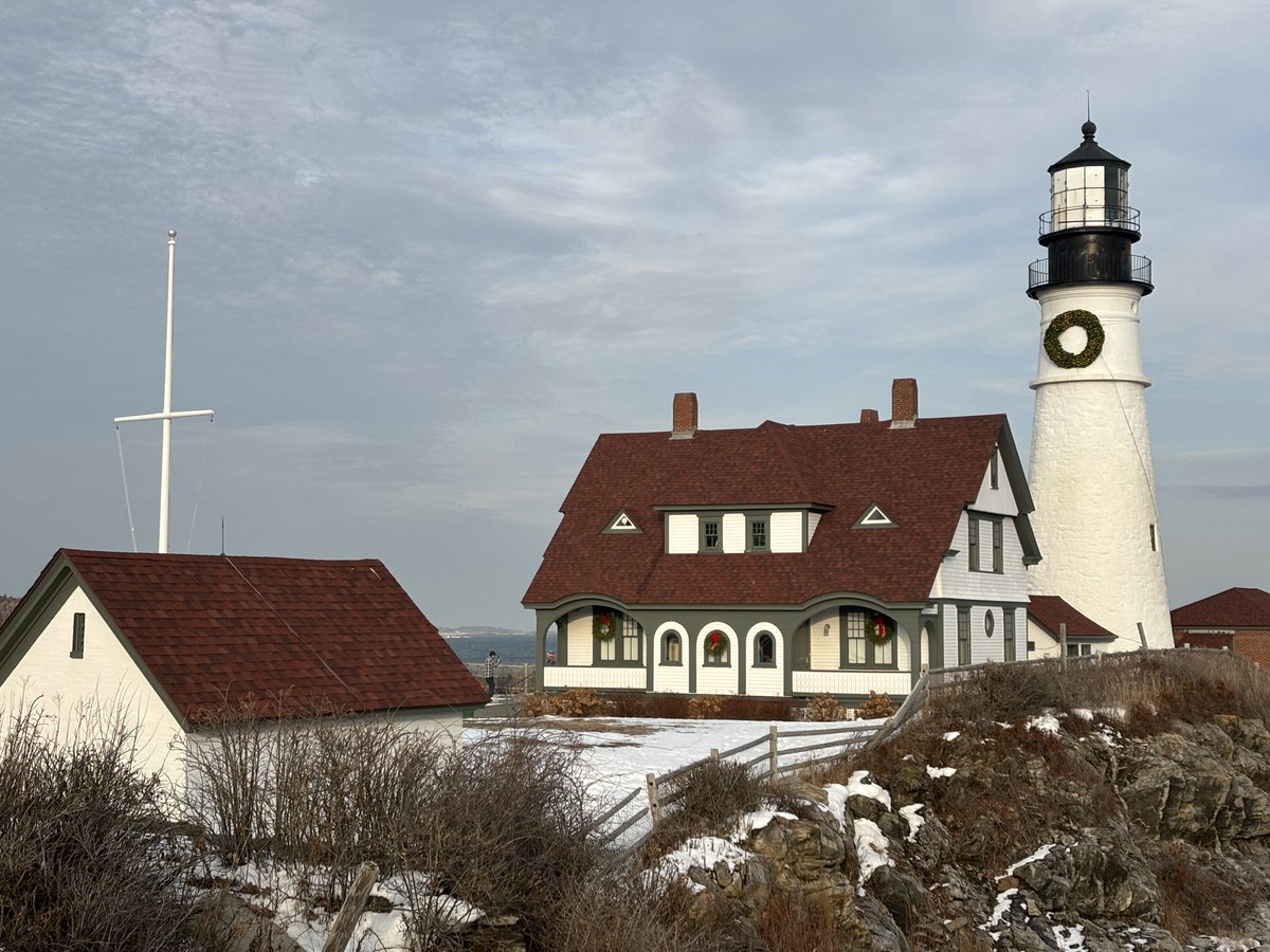 TrishCaron77's tweet photo. @jasonrowphoto Portland Head Light - Dec 2025 https://t.co/MUeQQgPYbf