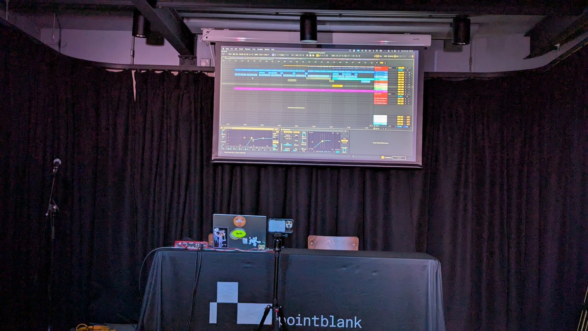 aliveintech tweet media