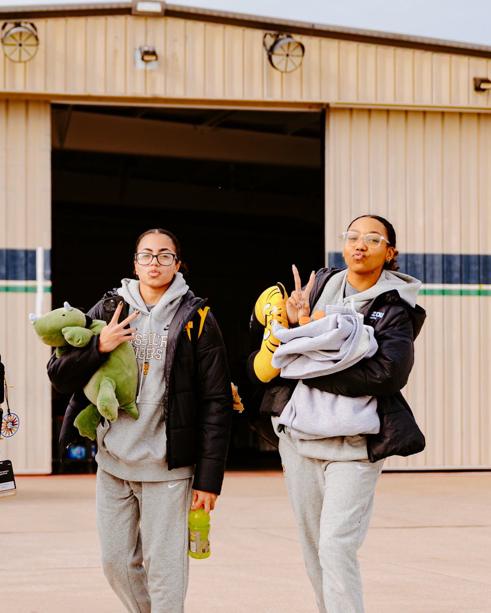 MizzouGym's tweet photo. Wheels up to TTown ✈️ 

#MIZ🐯 // #FlyCOU https://t.co/1UJWOO1AQ1