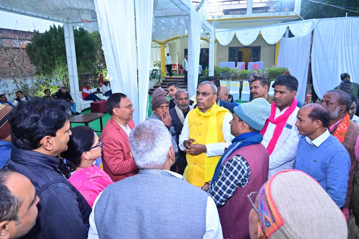 सुहेलदेव भारतीय समाज पार्टी के माननीय राष्ट्रीय अध्यक्ष, कैबिनेट मंत्री उत्तर प्रदेश सरकार श्री <a href="/oprajbhar/">Om Prakash Rajbhar</a> जी आज जनपद आजमगढ़ में डॉ० राजेन्द्र प्रसाद सिंह जी के यहां ब्रहम्भोज संस्कार में सम्मिलित होकर शोक संवेदना व्यक्त किया एवं विनम्र श्रद्धांजलि अर्पित कर ईश्वर से पुण्यात्मा