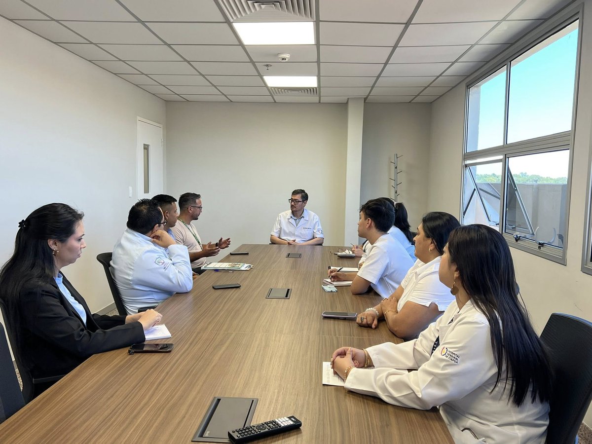 anchymartinez's tweet photo. 🏥🤝 Como Director del HGI, recibí a representantes de la Fundación Remar para fortalecer el trabajo conjunto en la atención integral, la prevención y la sensibilización sobre adicciones.
Seguimos comprometidos con el bienestar de nuestra comunidad. https://t.co/p1d1fIESo1
