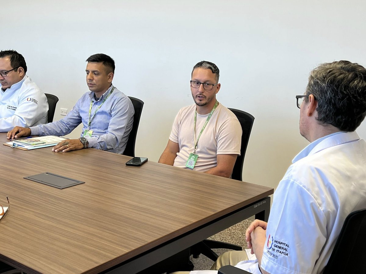 anchymartinez's tweet photo. 🏥🤝 Como Director del HGI, recibí a representantes de la Fundación Remar para fortalecer el trabajo conjunto en la atención integral, la prevención y la sensibilización sobre adicciones.
Seguimos comprometidos con el bienestar de nuestra comunidad. https://t.co/p1d1fIESo1