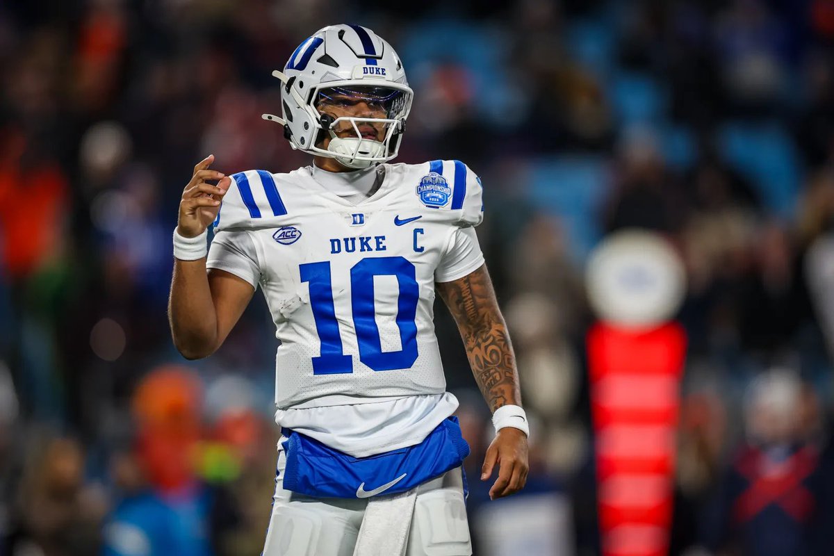 BradenBaker_10's tweet photo. #AGTG I’m blessed to receive an offer from @DukeFOOTBALL !! @Coach_Gator @WRAB50 @CoachScottTX @TheQBTech @MikeRoach247 @247Hudson https://t.co/wPkS3KAKgk