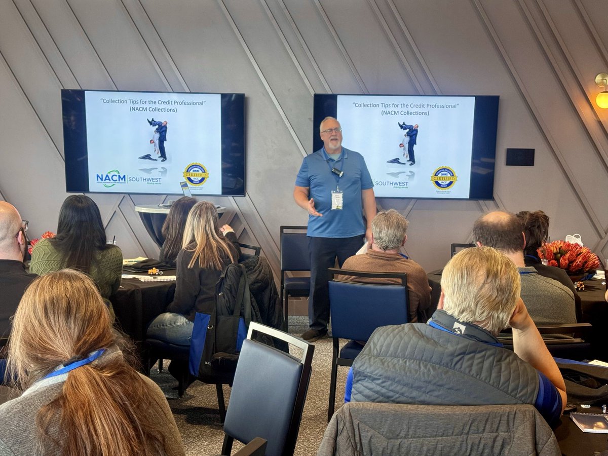 HandleBBlocks's tweet image. The Handle.com BuildingBlocks Community Summit &amp;amp; Social kicks-off here in Woodbury, MN with Paul Krause  with NACM Southwest  #buildingblocks