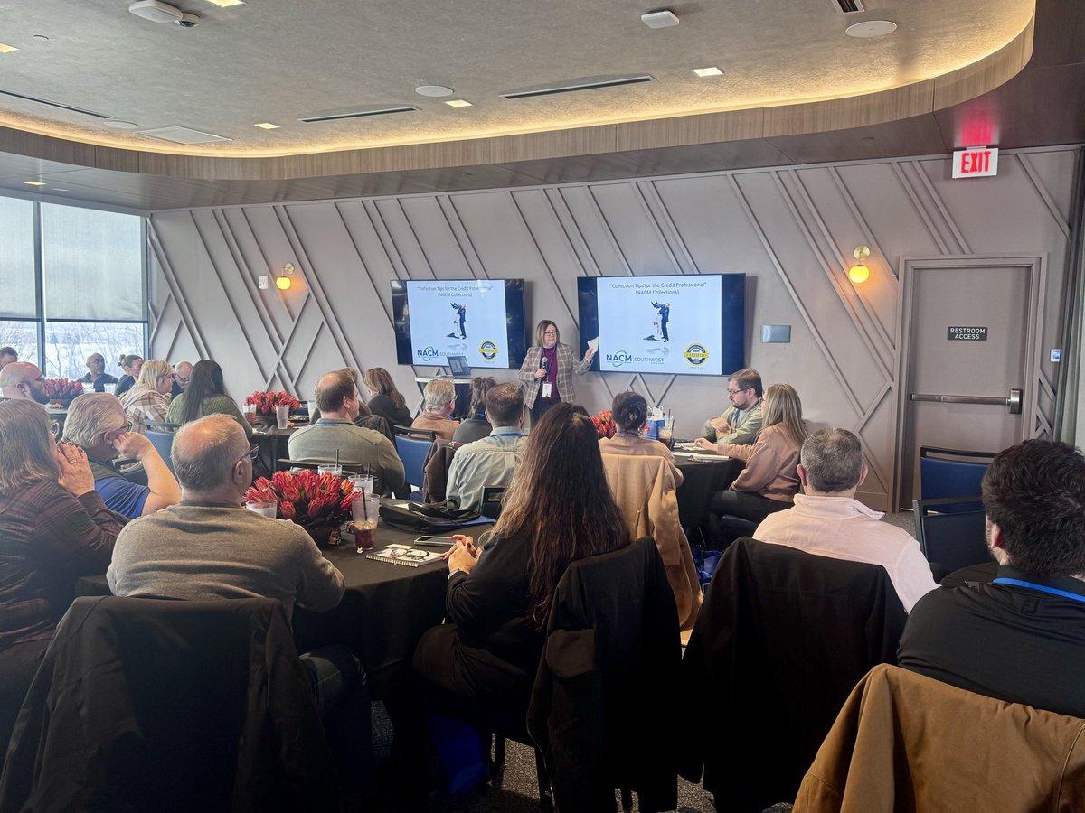 HandleBBlocks's tweet image. The Handle.com BuildingBlocks Community Summit &amp;amp; Social kicks-off here in Woodbury, MN with Paul Krause  with NACM Southwest  #buildingblocks