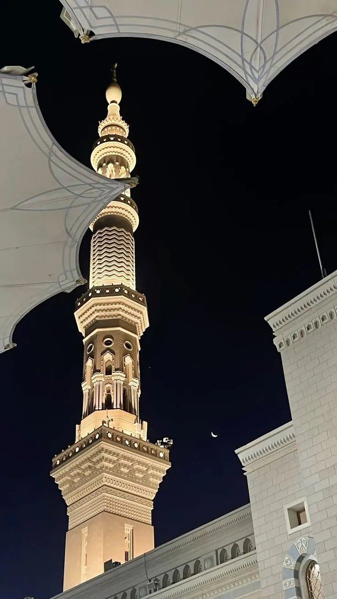 t_3r0's tweet photo. جِوَارُكَ في جِنَانِ الخلدِ حُلمٌ
ولم أحلُم بأعظمَ من جِواركْ
وما غيرُ الصلاةِ لنيلِ حُلمي
فَصَلِّ عليْهِ يا ربي وباركْ.
ٖاللَّهُم صَلِ وسَـلِّم علَى نَبِينَا םבםב🤍🌱 https://t.co/qjEKL44t0Y