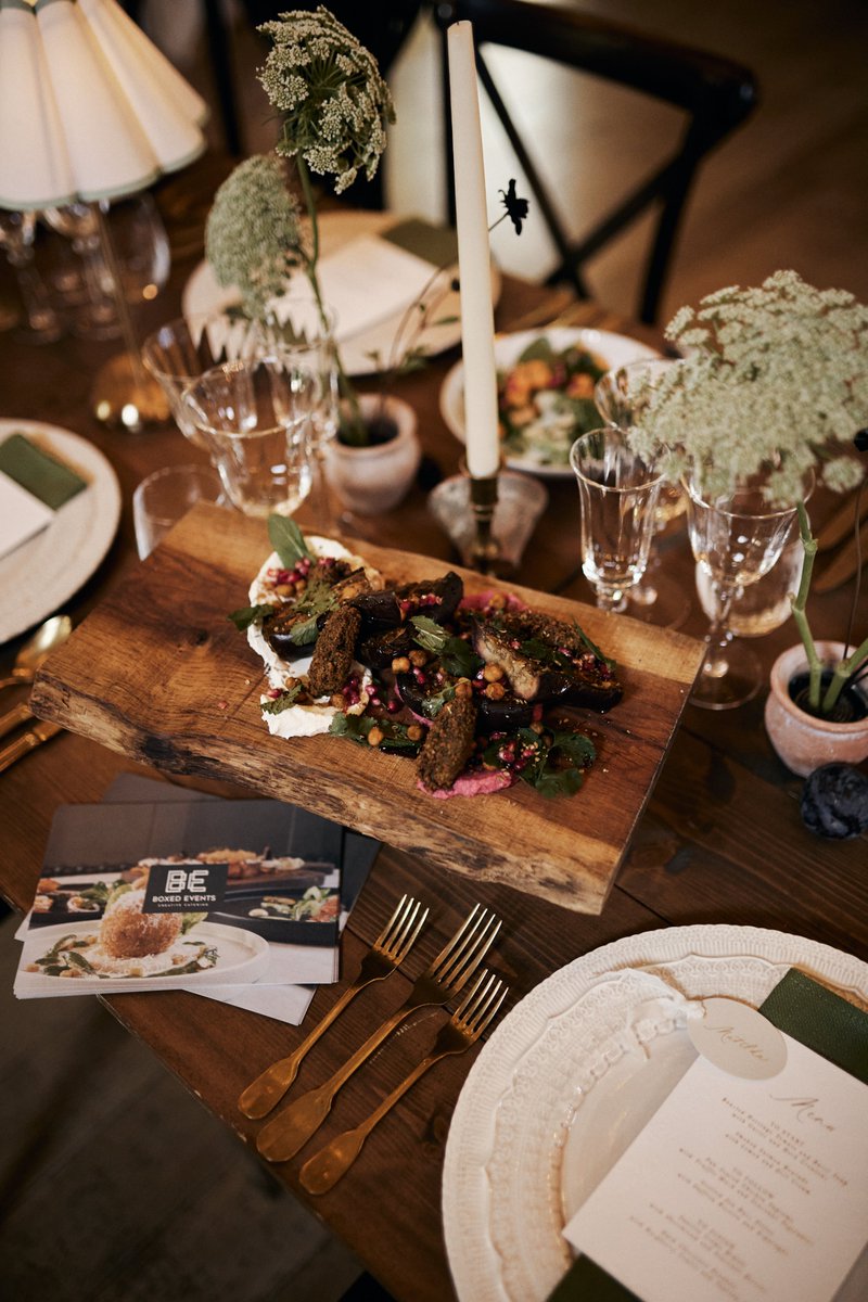 One of our fantastic event partners...

Banqueting Hire! Not only is their team fantastic, but their range of style-led and professional stock is second to none.

Highly recommend taking a look!

#tabledesign #tablewaredesign #weddinginspiration #granaryestates