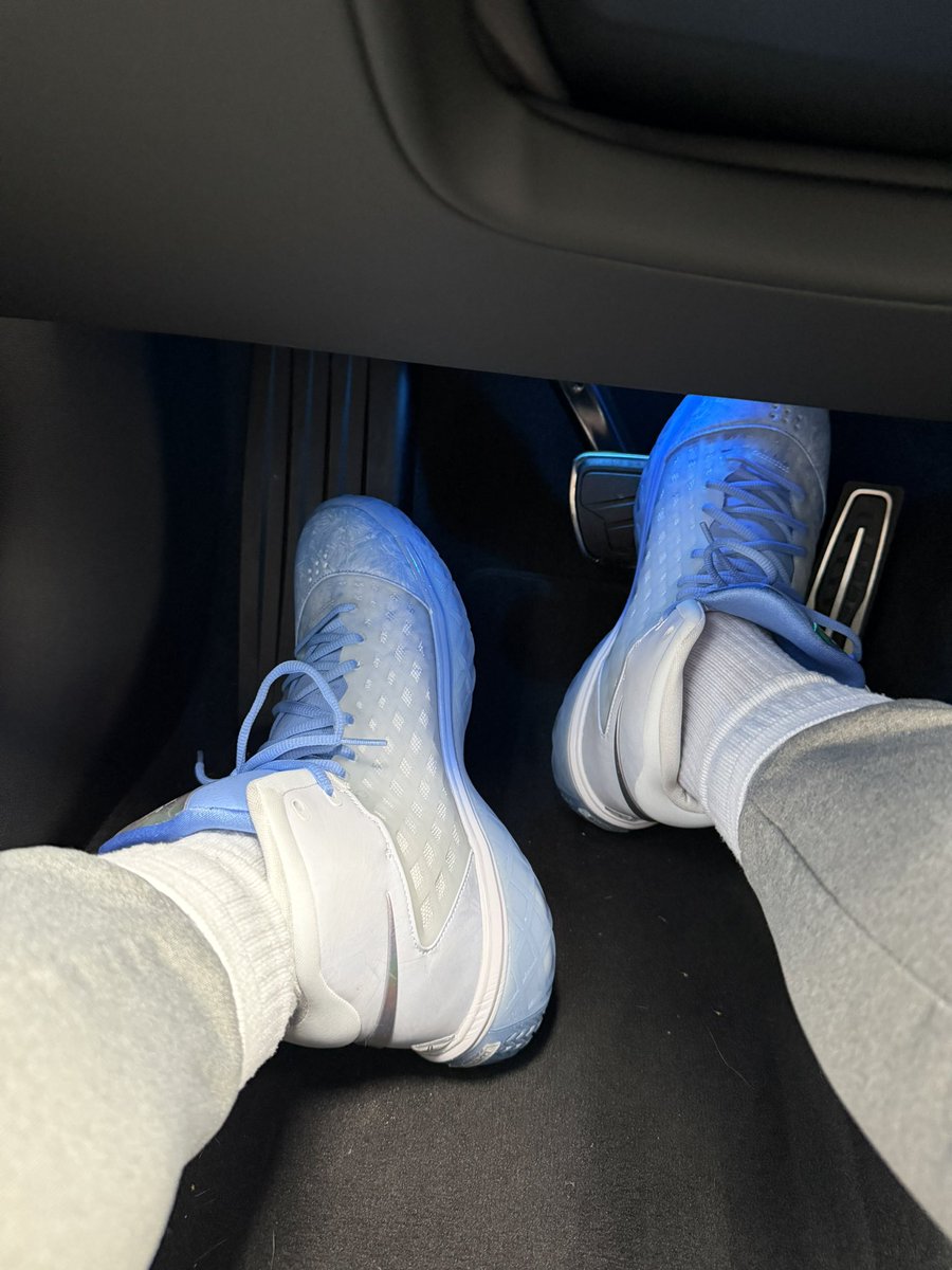 MasterSwolio tweet media