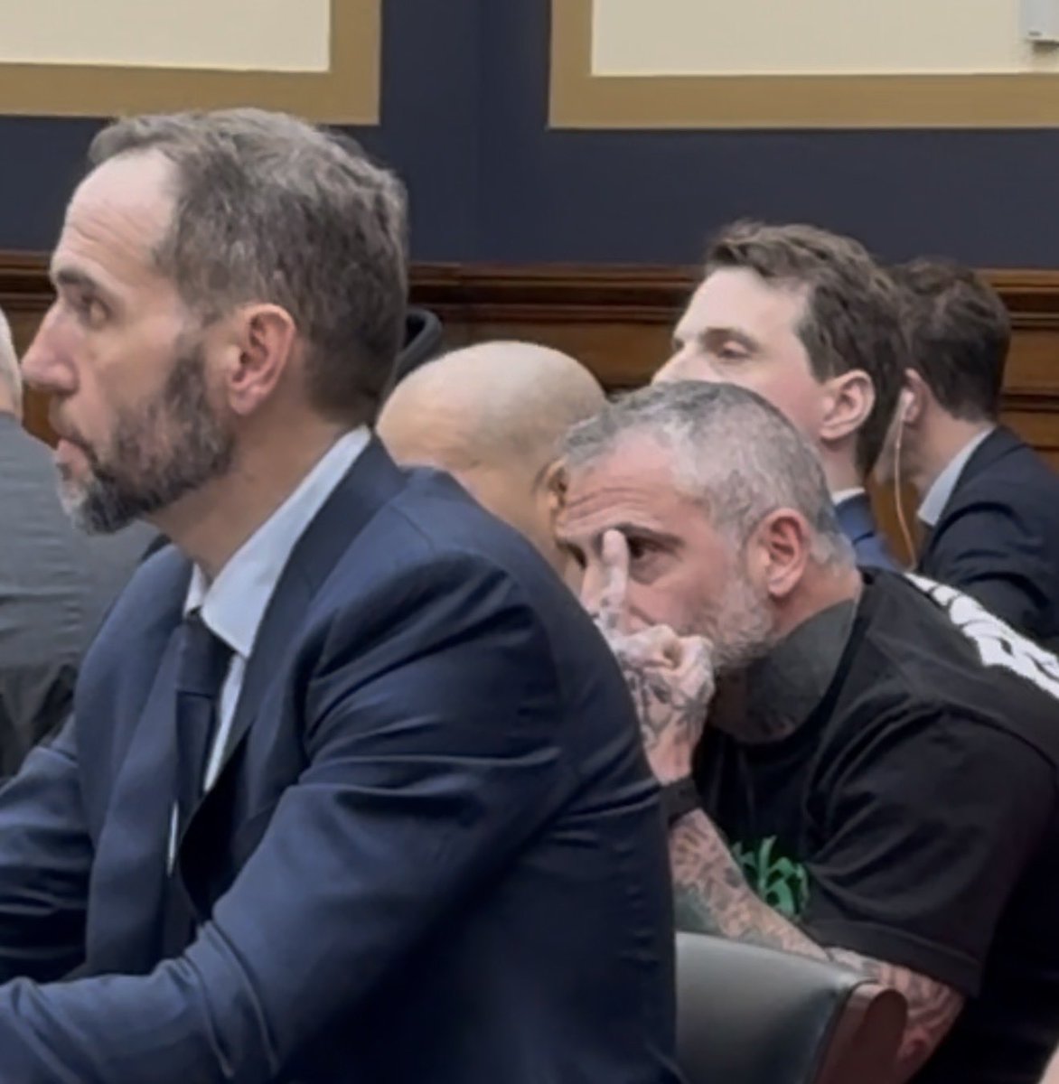 ConradsonJordan's tweet image. Former DC police officer Michael Fanone just FLIPPED OFF Rep. Troy Nehls in the middle of committee hearing!

Nehls responds: “YOU NEED TO BE MEDICATED!”