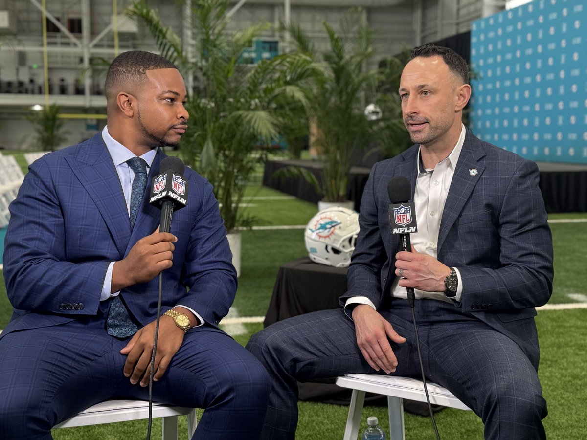 CameronWolfe's tweet image. I got a chance to have engaging 1-on-1 chats with new Dolphins HC Jeff Hafley and GM Jon-Eric Sullivan on their vision to bring Miami back to top today.

Catch full interviews on @nflnetwork The Insiders 7pm ET: