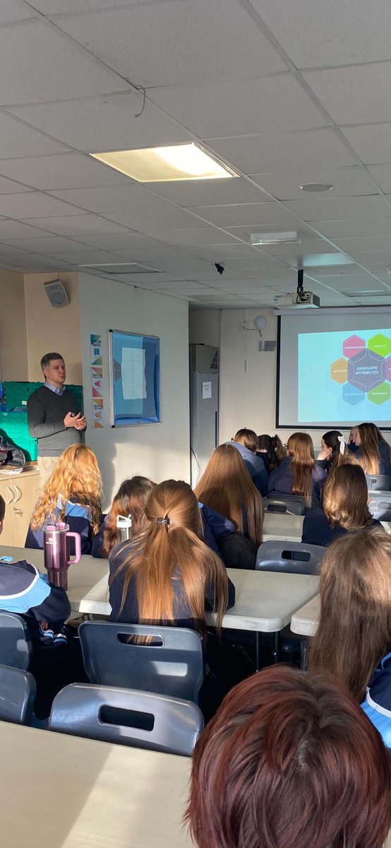 Ardscoil Mhuire tweet media