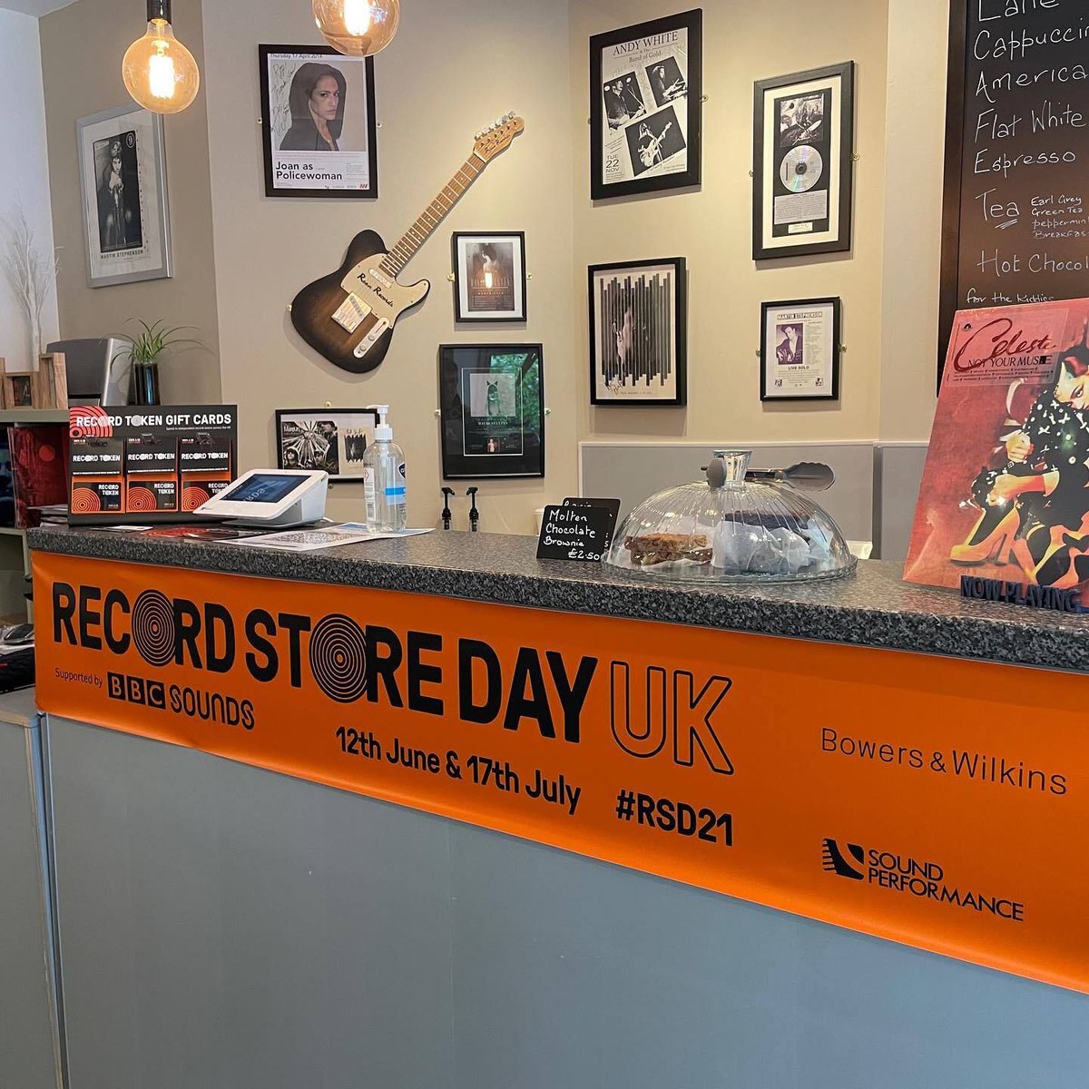 UK Record Shops tweet media