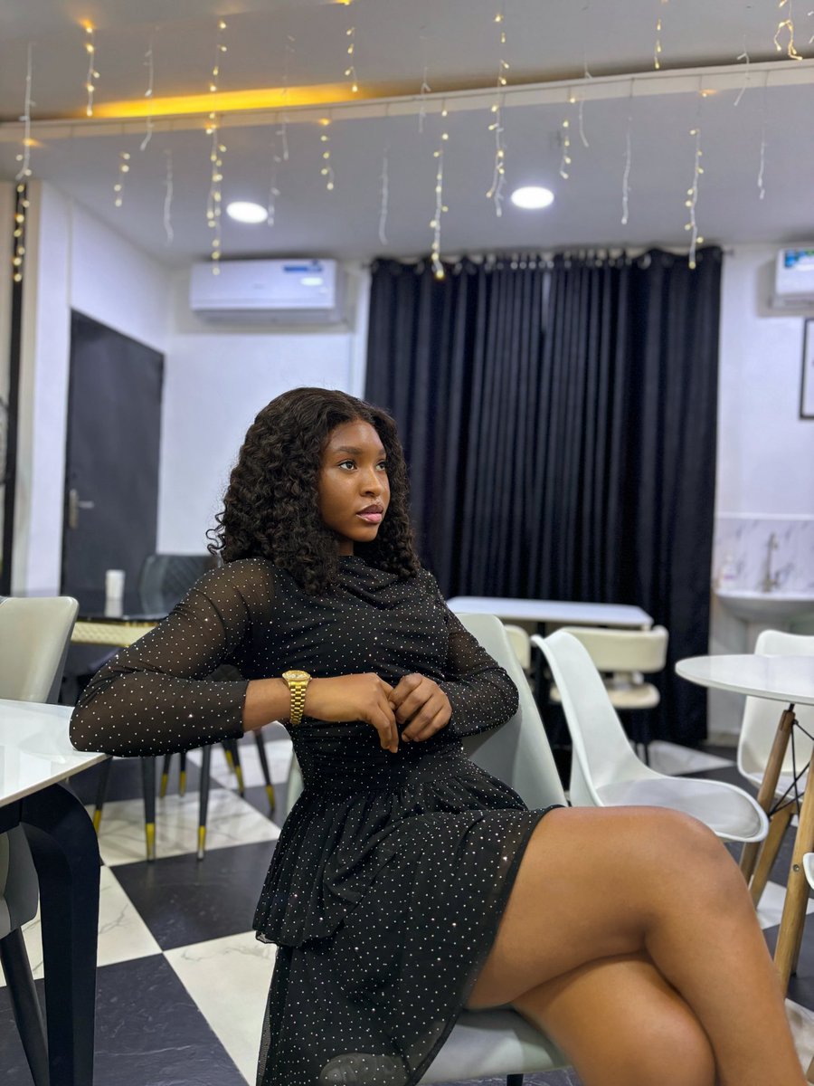 peacetush's tweet photo. Day 1 of posting myself till I hit 1k followers 🥹 https://t.co/2sQtDY5gvR