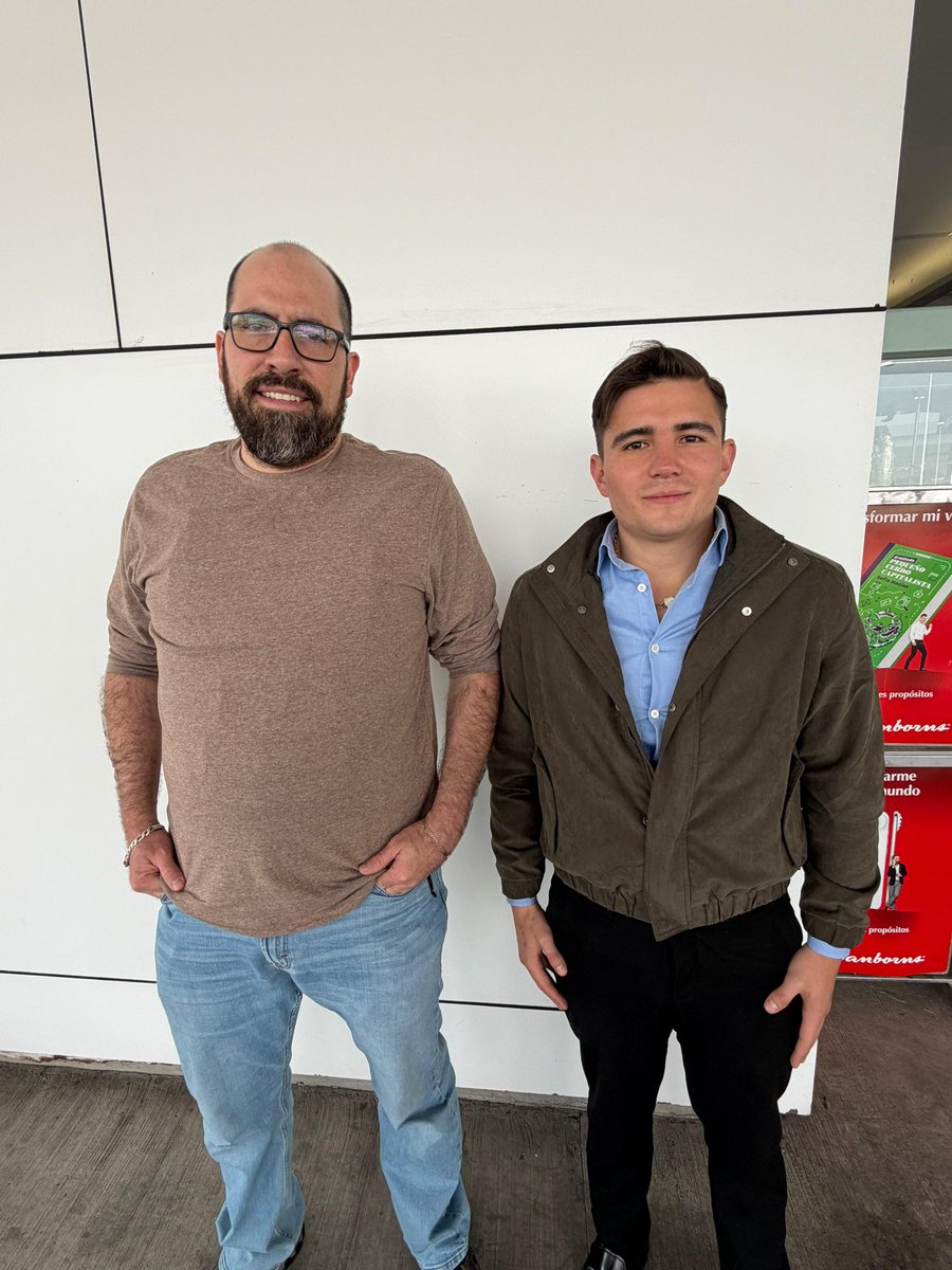 El día de hoy nos reunimos <a href="/RuABOGADO_/">Ruben Arenzana</a> y Ricardo 1/4 de milla para unir fuerzas y tratar de lograr un cambio en la realidad de este país.

Pronto tendremos algunas noticias sobre lo que tenemos en mente para sumar a más gente y organizarnos mejor como sociedad.