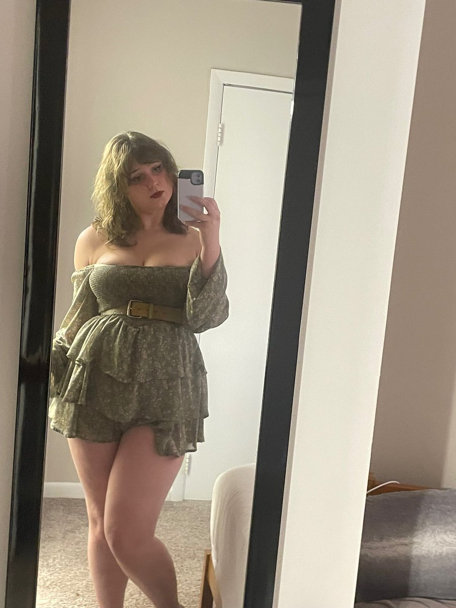 NerscylIa's tweet image. “How did I get saddled with triplets and the crops necessary to support them?!”

The dastardly goddess of bounty and fertility: