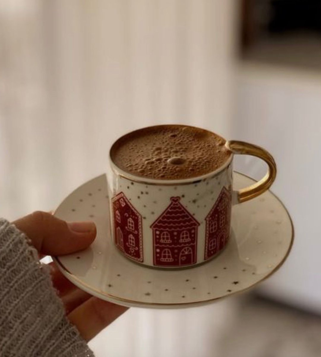 Bugün varız yarından muafız.!

Yol uzun hayat kısa..

Tek bir günü bile harcamaya değmiyor..

Ne vefasıza ne de hayırsıza.!