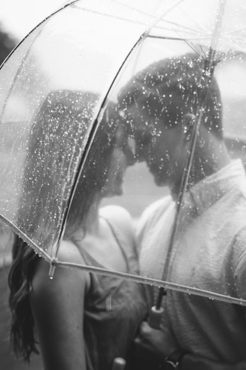 sapna_always's tweet photo. First thing you do when it rains? https://t.co/E7e7IrvatF