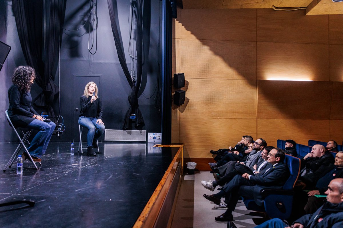 joseprull's tweet photo. A Badia del Vallès he pogut visitar l’exposició ‘L’herència latent’ i assistir a la projecció del documental ‘La fibra sensible’.

Dues obres compromeses amb la memòria i la justícia, que dignifiquen les víctimes de l’amiant, i que reforcen Badia com a símbol de la lluita veïnal. https://t.co/hJEEp4gbYQ