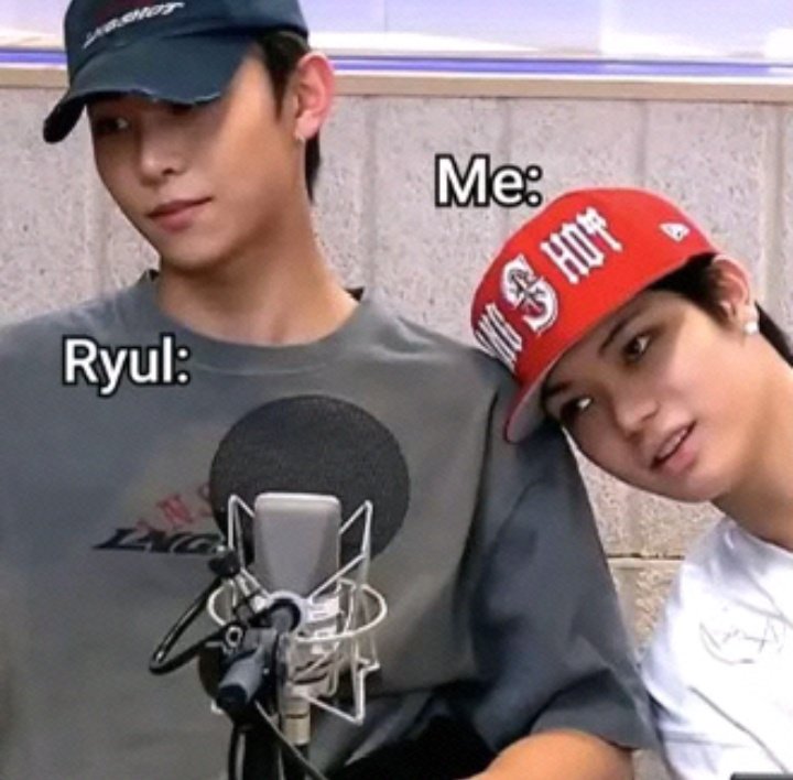 ohyulsaucin's tweet image. Hes so extra fine bro 🤭