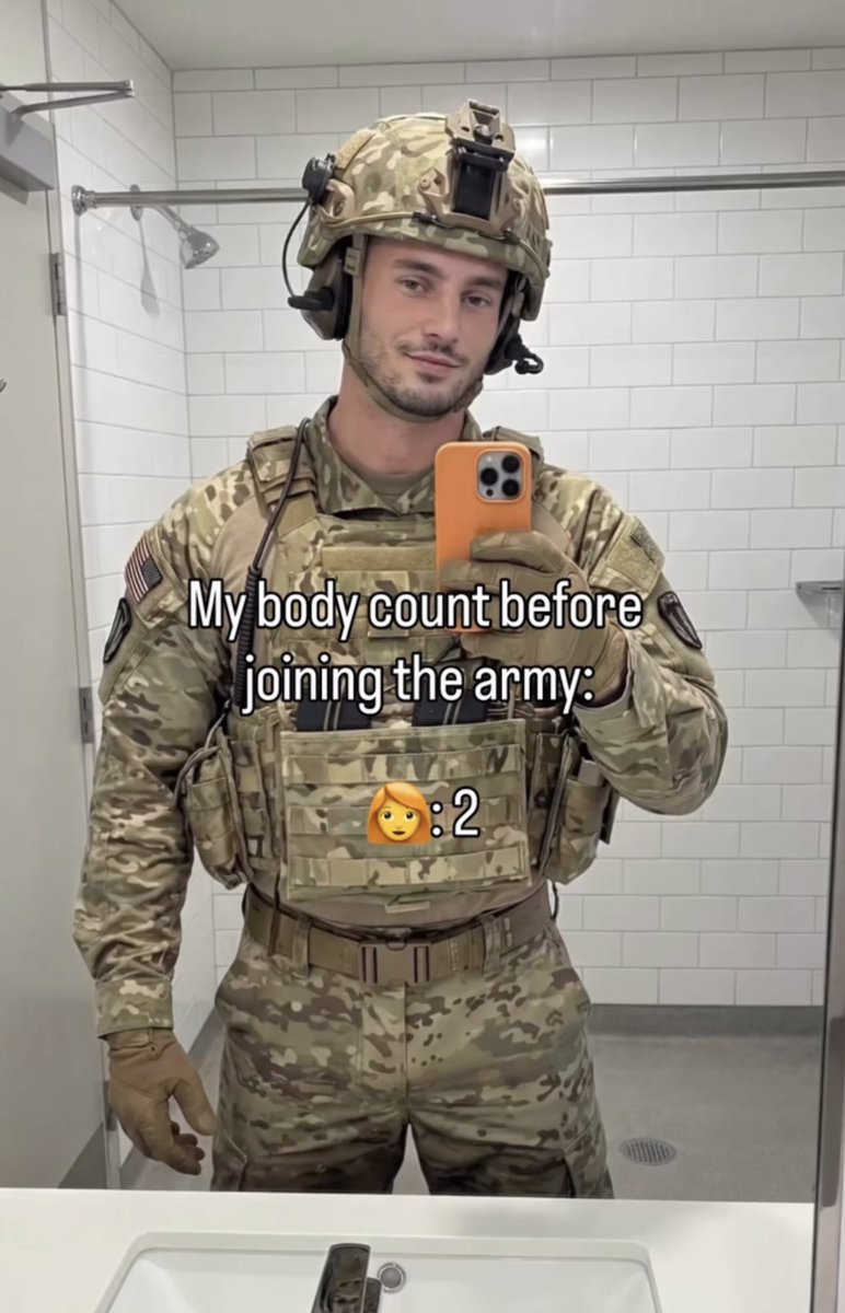 TwinkTheory's tweet image. I should’ve gone to military school when my parents threatened me with it if I didn’t get my act together