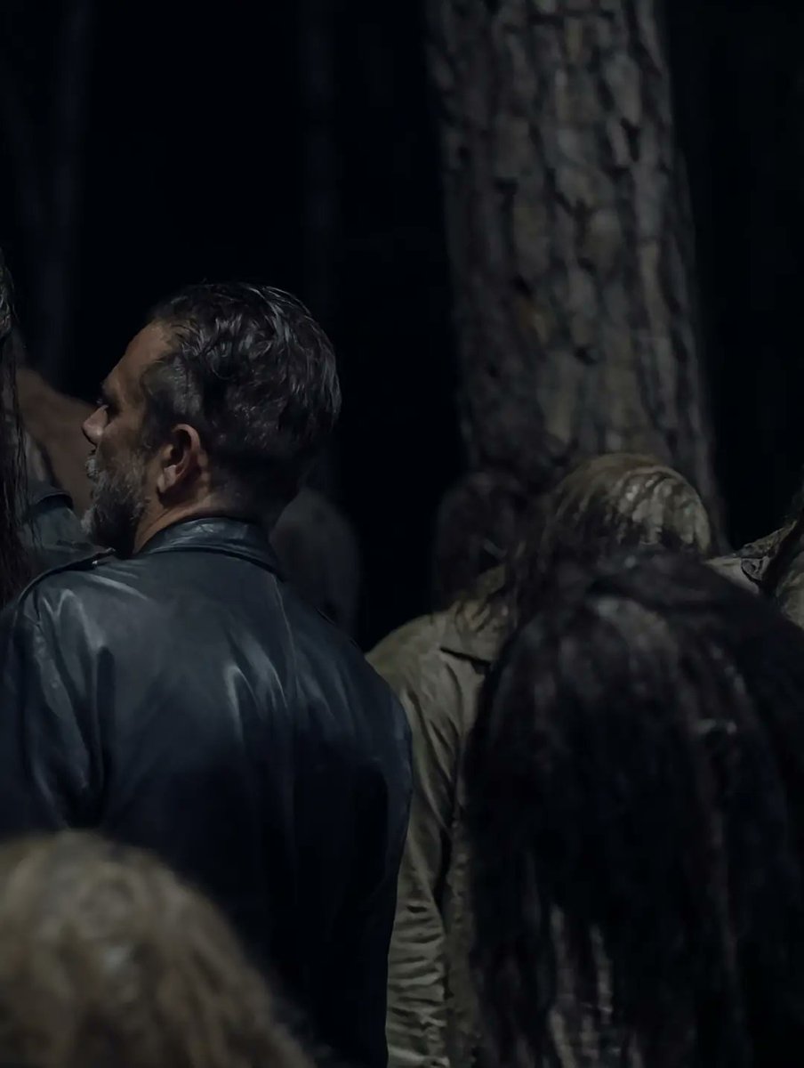 lovxtwd's tweet image. AURA.