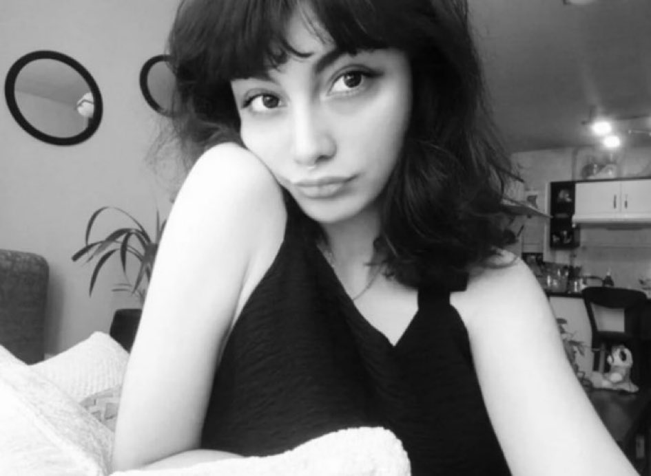 AzatAlsalim's tweet image. Sama Esmaeli, 20 years old, was killed by Islamic regime in Iran for protesting for women’s rights!