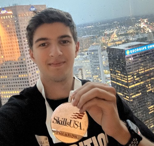 Dyslexic teen's team wins Silver Medal at SkillsUSA!!
 prn.to/4sUfIOT 
#DyslexiaScience 
<a href="/SkillsUSA/">SkillsUSA</a>