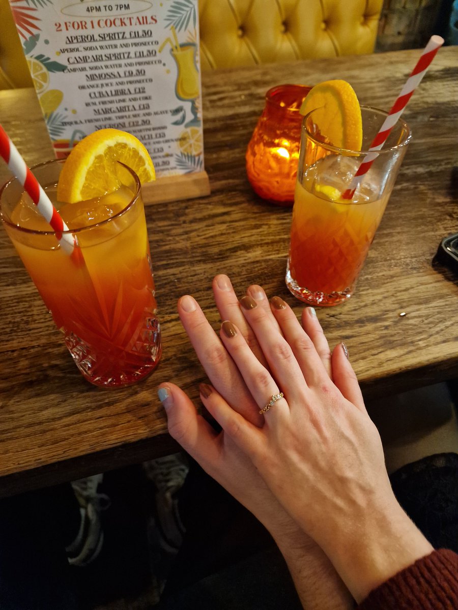 EyPatricktB's tweet photo. Got engaged 🥰🥰🥰🥰 @RoosDelden https://t.co/cjL2a4c7Tu