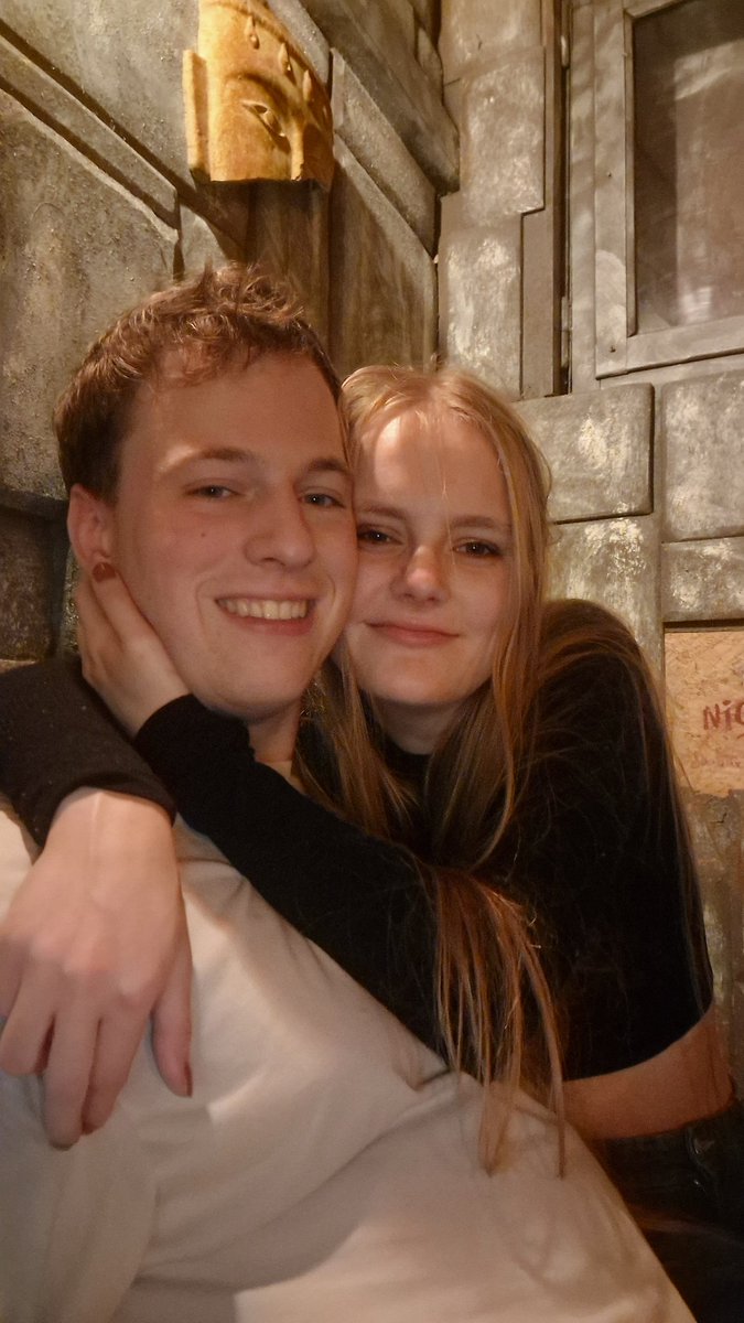 EyPatricktB's tweet photo. Got engaged 🥰🥰🥰🥰 @RoosDelden https://t.co/cjL2a4c7Tu