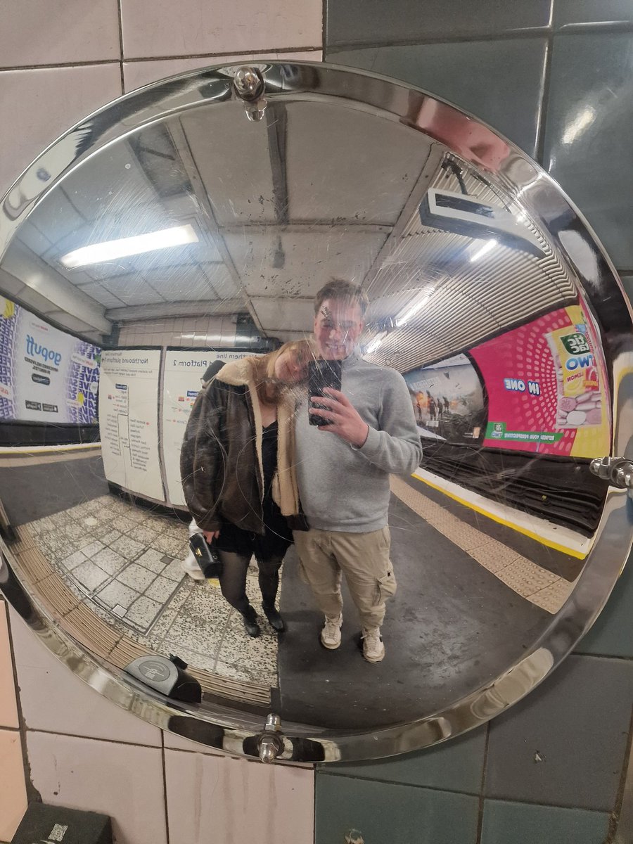 EyPatricktB's tweet photo. Got engaged 🥰🥰🥰🥰 @RoosDelden https://t.co/cjL2a4c7Tu