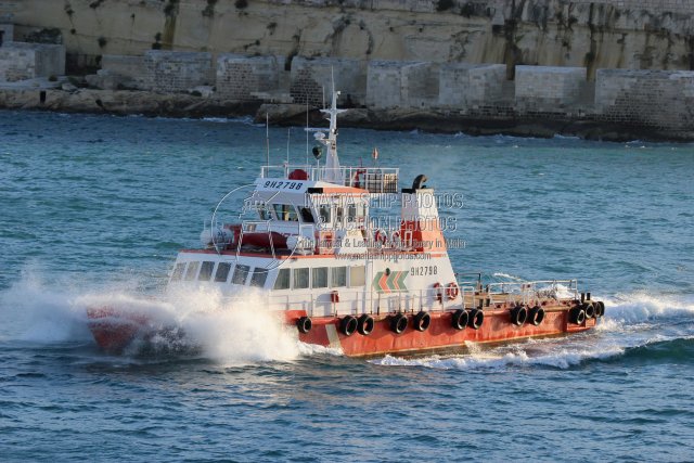 Shipguru's tweet photo. #MiggianiOffshore #utilityvessel #MIGGI #leaving #grandharbourmalta - 05.01.2015 - https://t.co/nfgboxc3g3 - NO PHOTOS can be used or manipulated without our permission @ShippingTV @shippingdata @worldshipsoc @Rich_Ships @ShipsInPics @ShipNews @shipnewsblog https://t.co/OpG9VAgL81