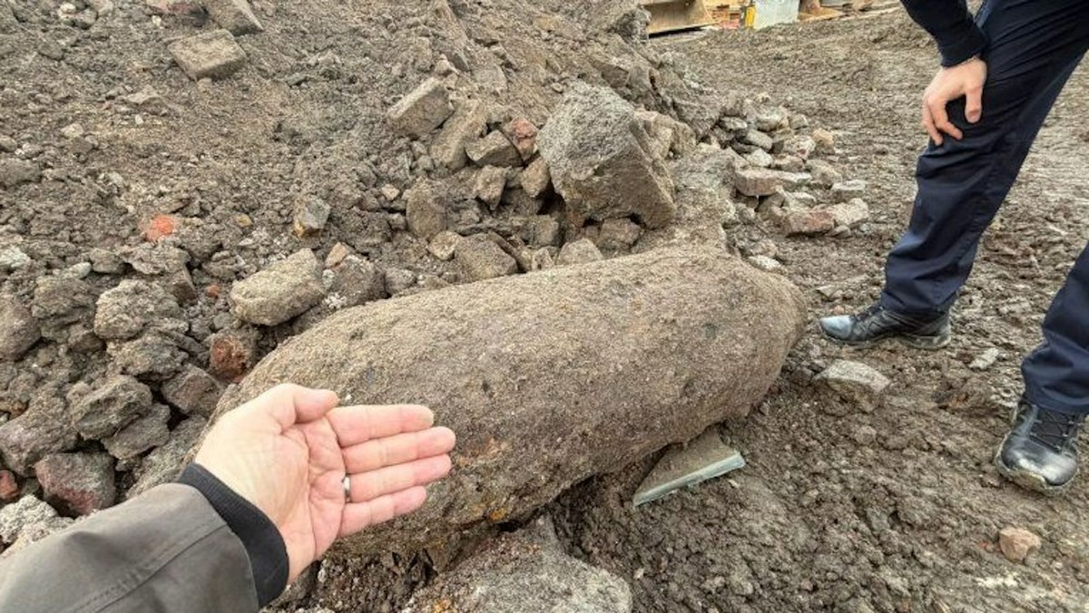 HistorianBlood's tweet image. #Aachen - today’s bomb - Copyright: Stadt Aachen