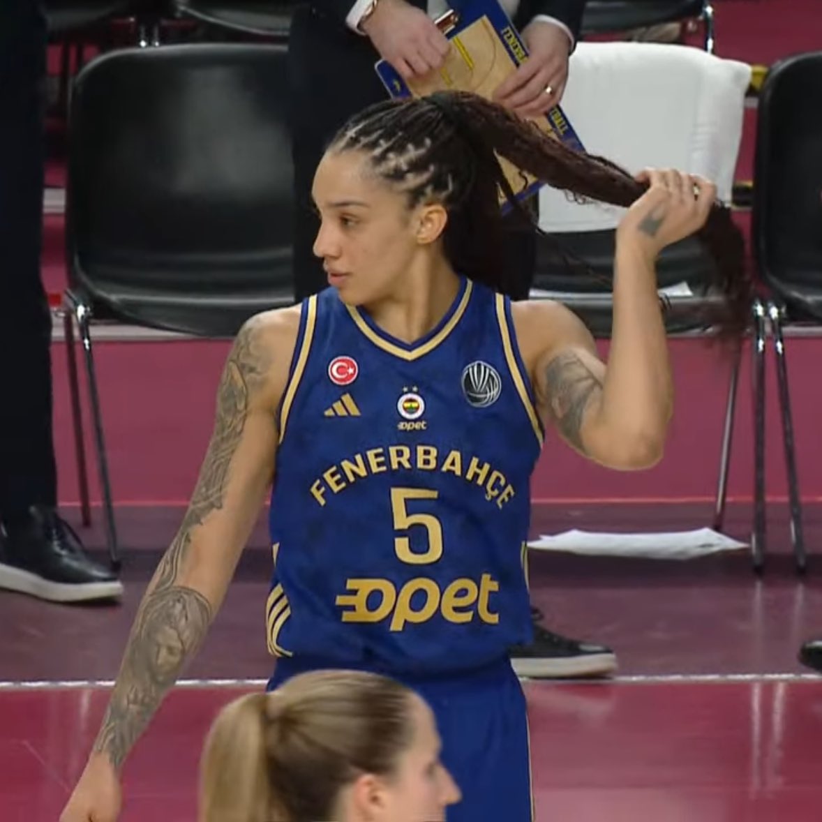 14kceren's tweet image. sen de abart guzellik isini