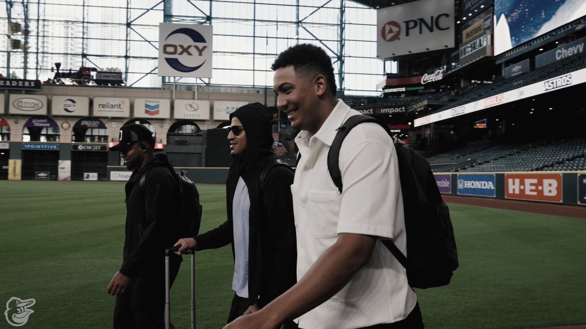 A dream born in the Dominican and realized in Orange & Black 🧡
Samuel Basallo is the first Oriole to record 2+ RBI in each of his first two MLB games!