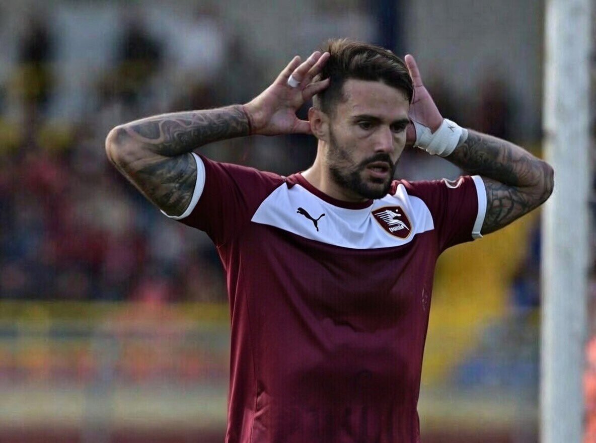 Gens990's tweet photo. Secondo Gianluca Di Marzio la Salernitana avrebbe in pugno Facundo Lescano dell’Avellino. Cosa ne pensate amici granata?

#lescano #salernitana #seriec https://t.co/KpAEJwPP7v