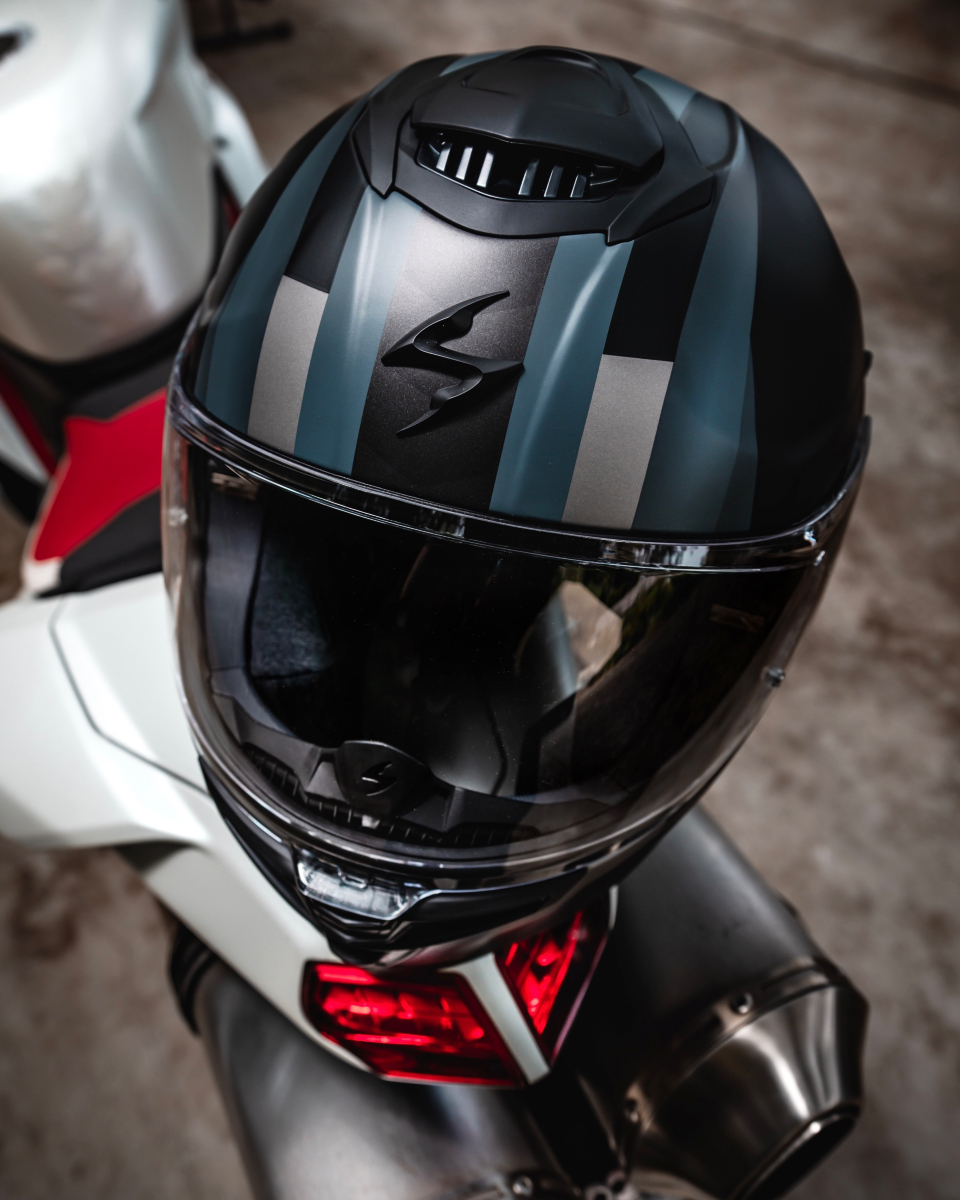 Scorpion EXO tweet media