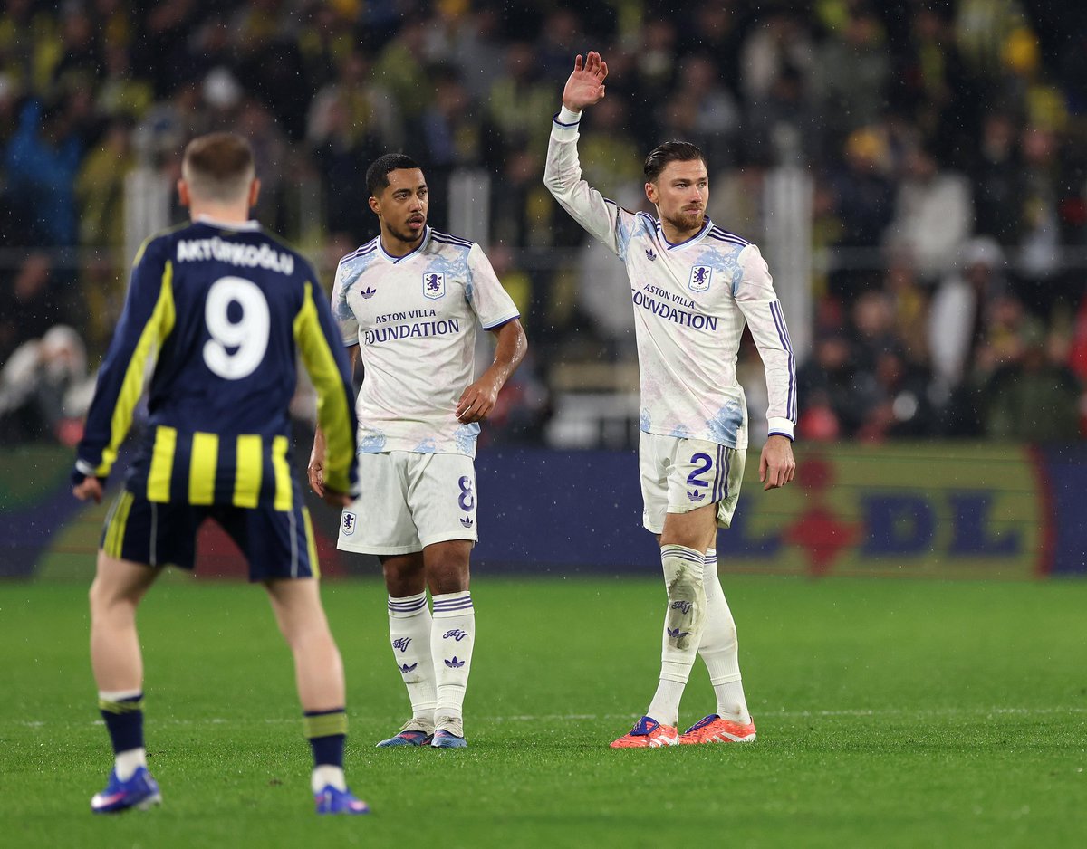 Matty Cash tweet media