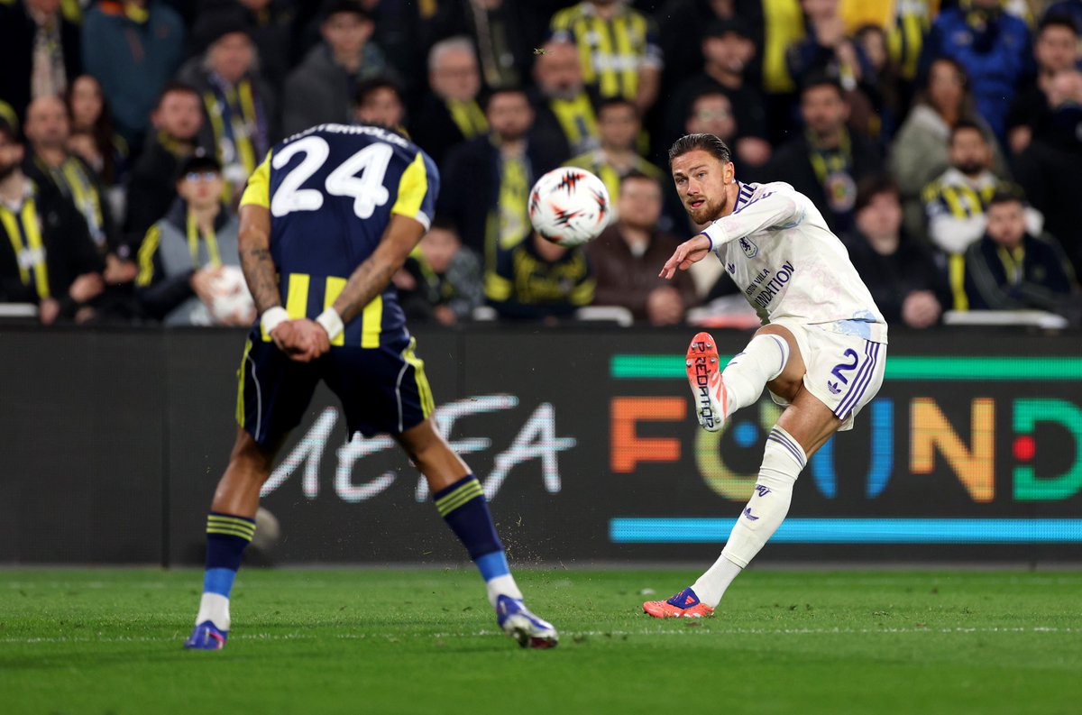 Matty Cash tweet media