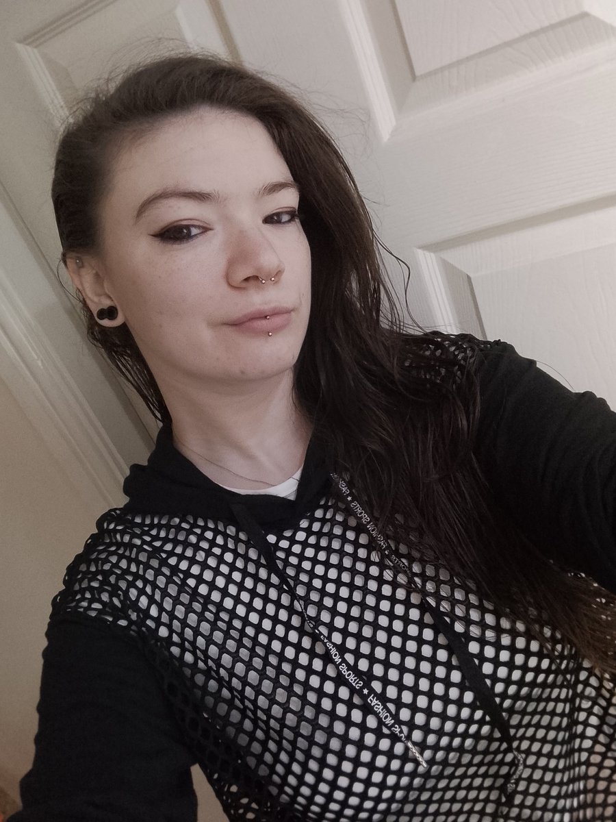 Ember | Little streaming bean 🫘 tweet media