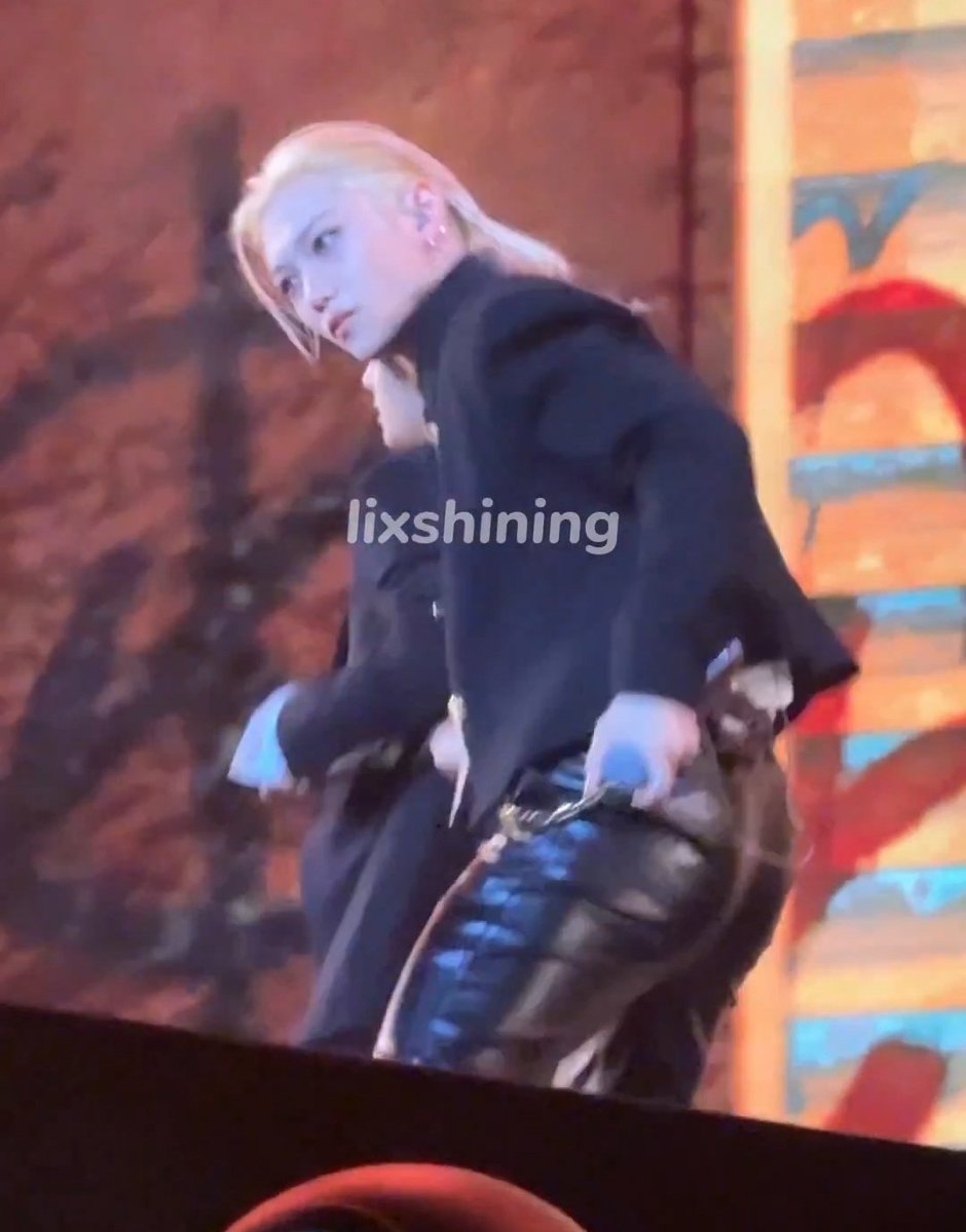 BBOKARILOOKS's tweet image. 🐥; momma gave it to meh🫡